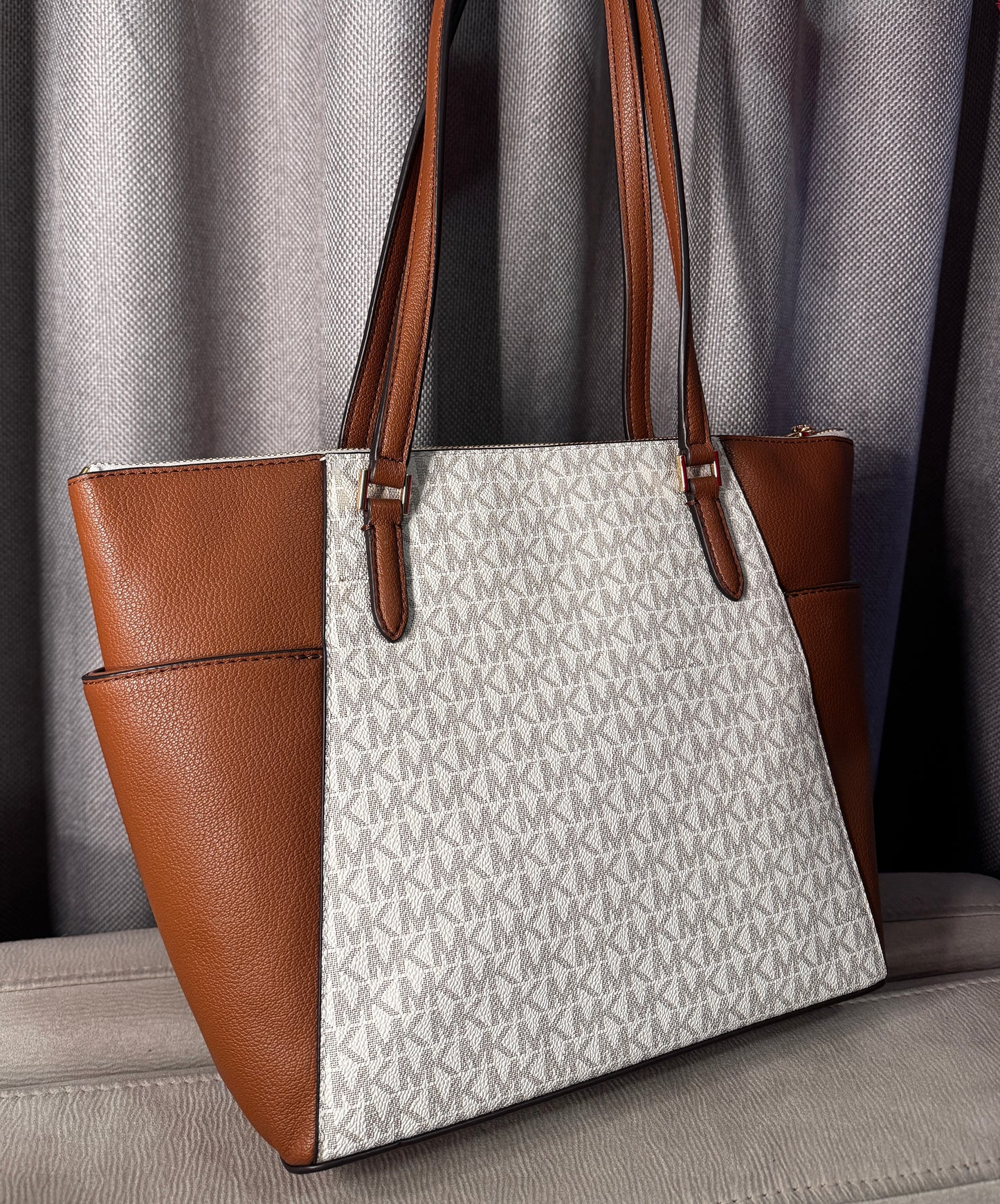 Tote Michael Kors modelo Charlotte