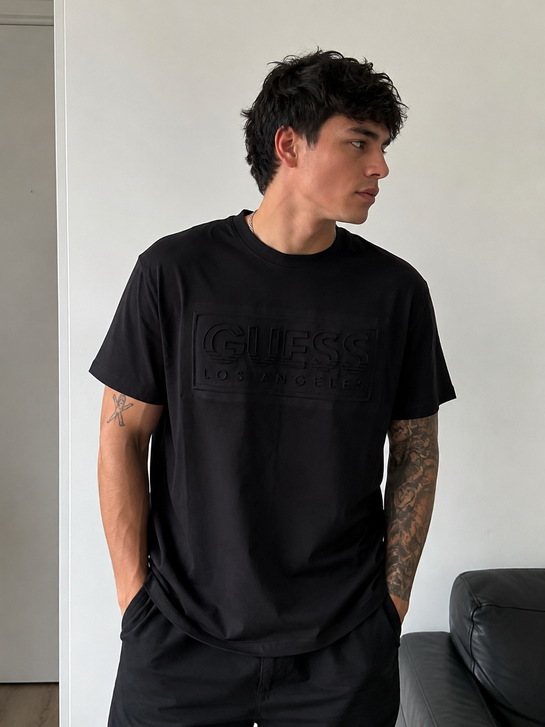 Polera Guess Negra