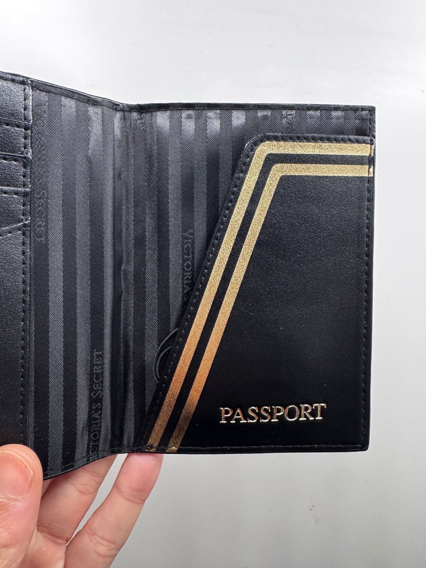 Porta pasaporte VS