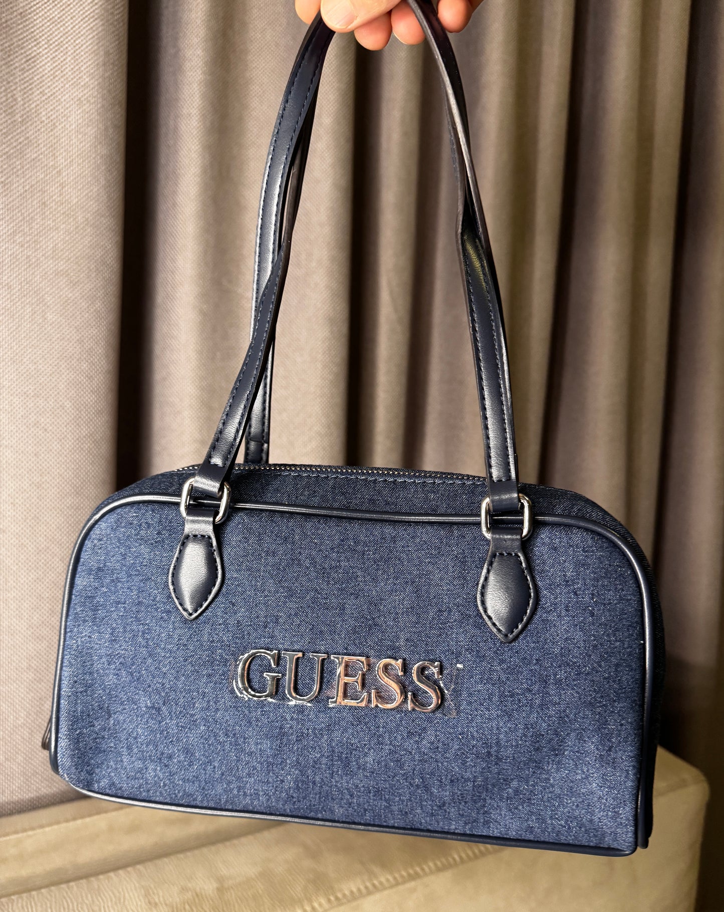 Cartera de Hombro Guess