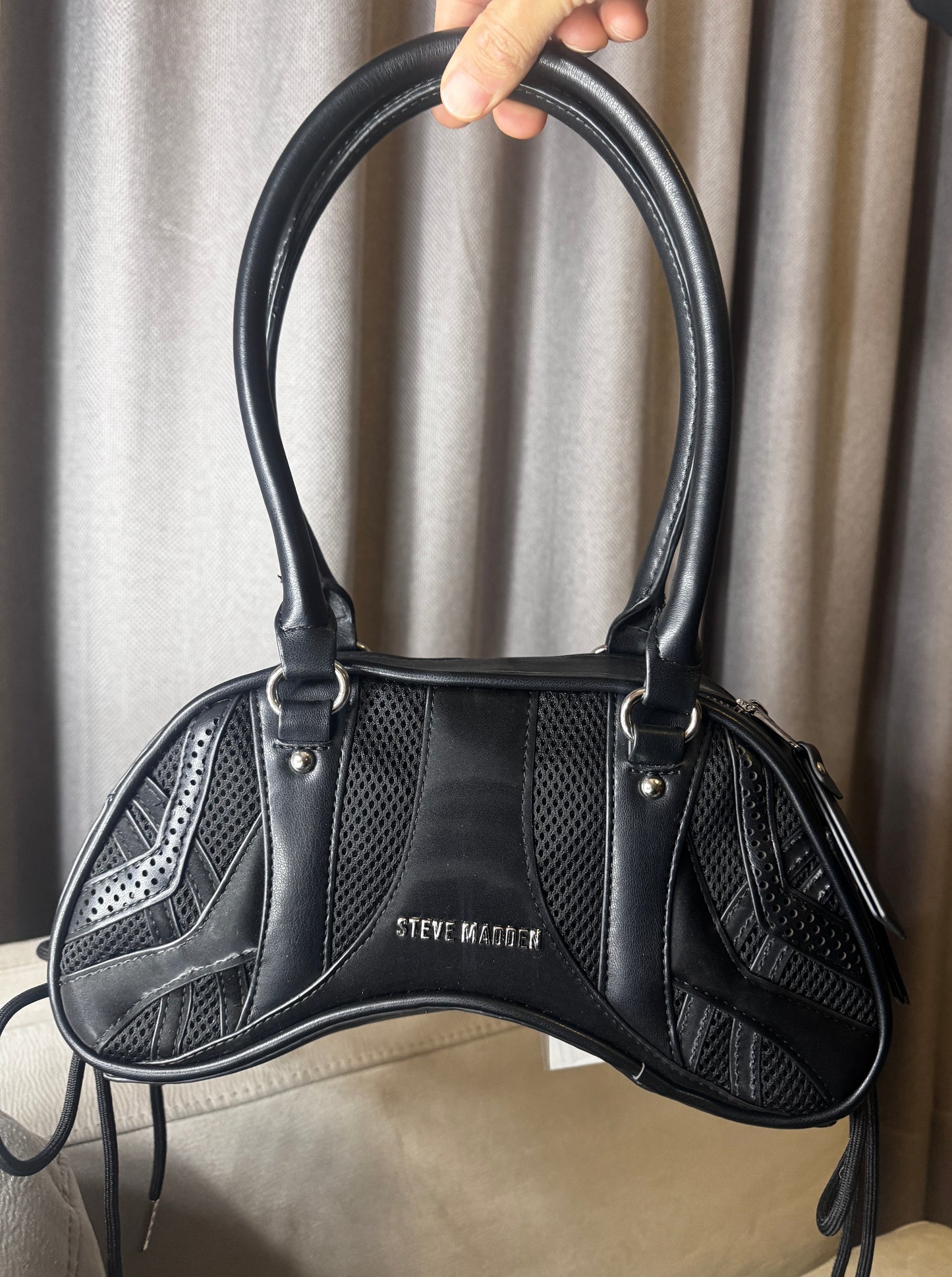 Cartera de Hombro Steve Madden estilo