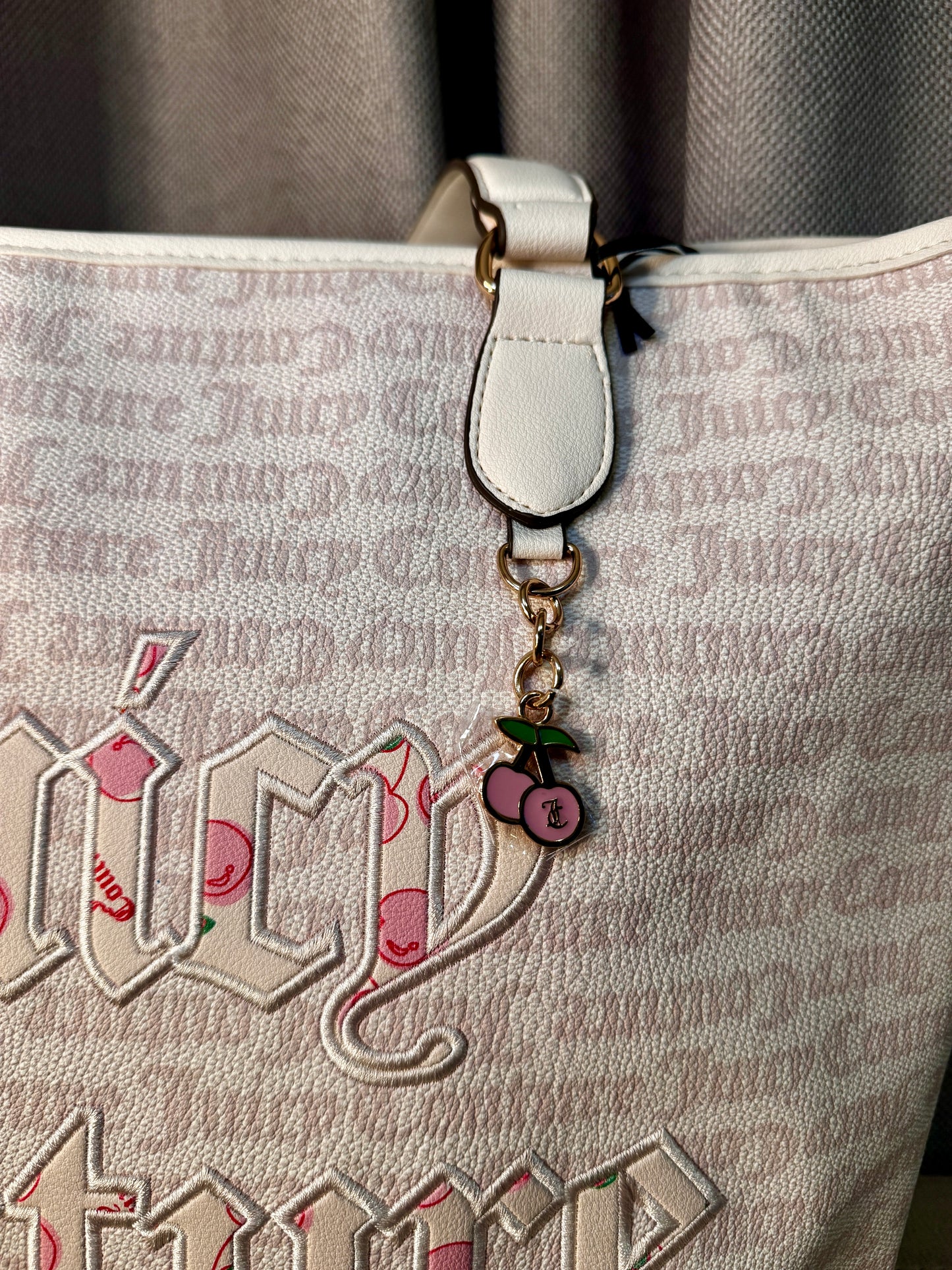 Tote + Bolso de Mano Juicy Couture Cherry