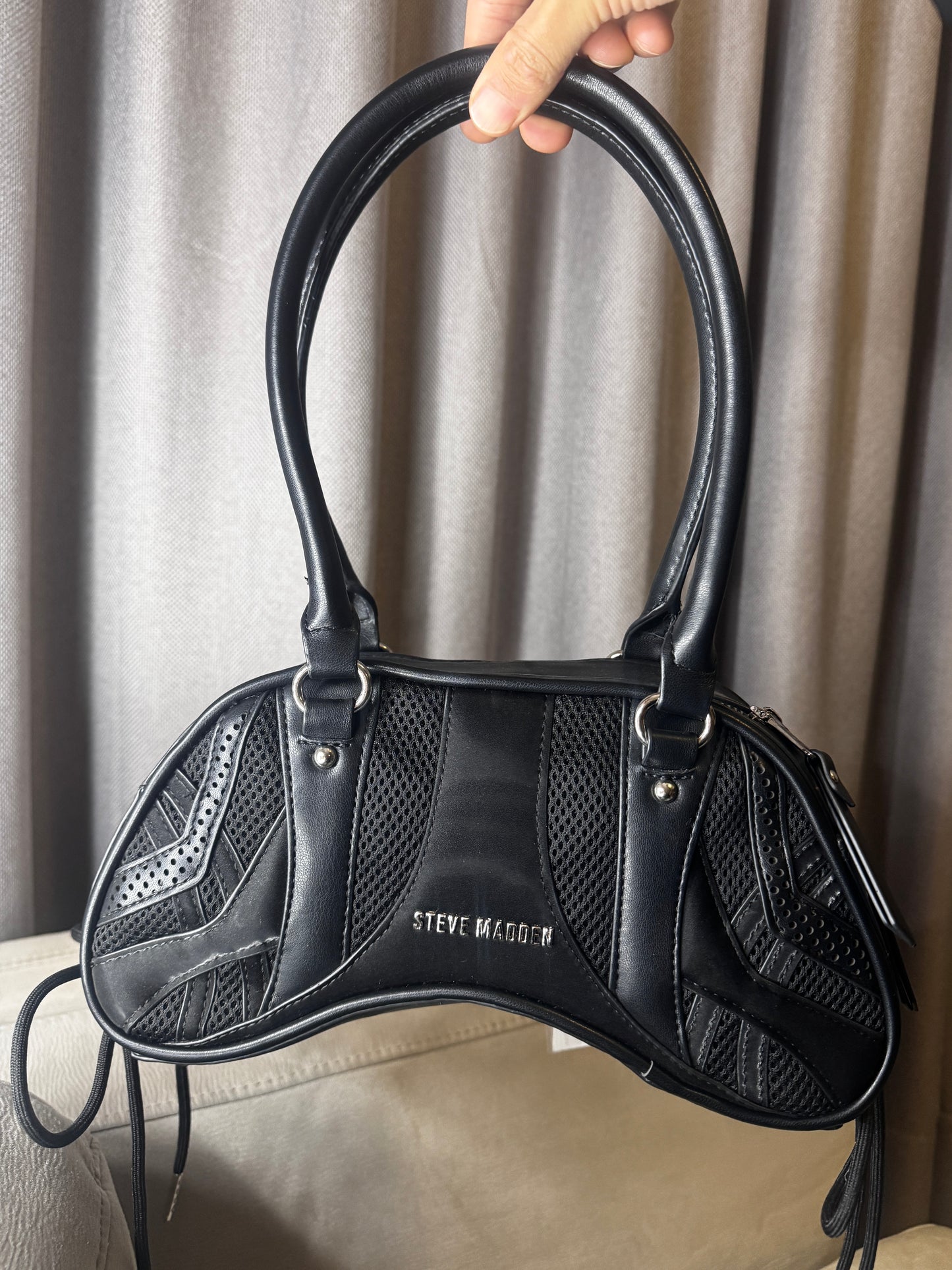Cartera de Hombro Steve Madden estilo
