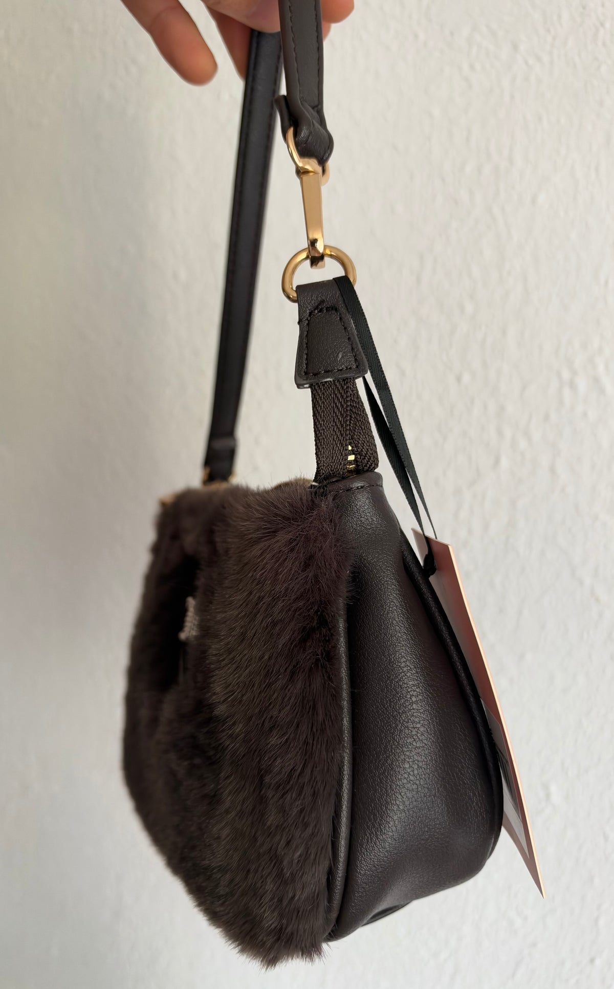 Cartera de Hombro Juicy Couture de Peluche Café Chocolate 🤎