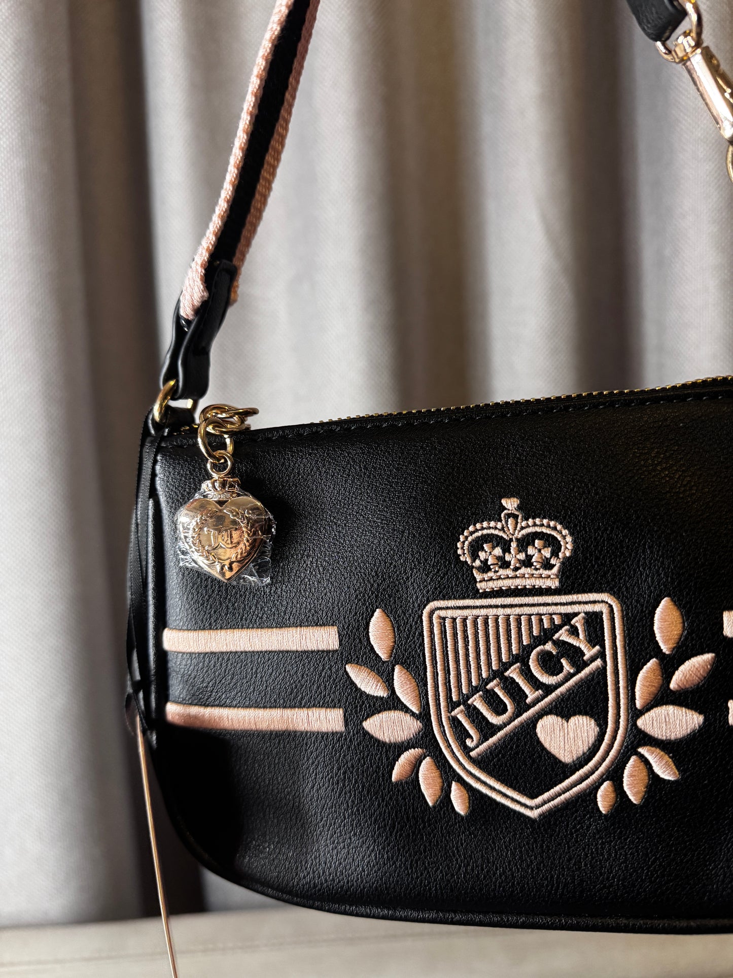 Cartera de Hombro Juicy Couture Escudo Juicy