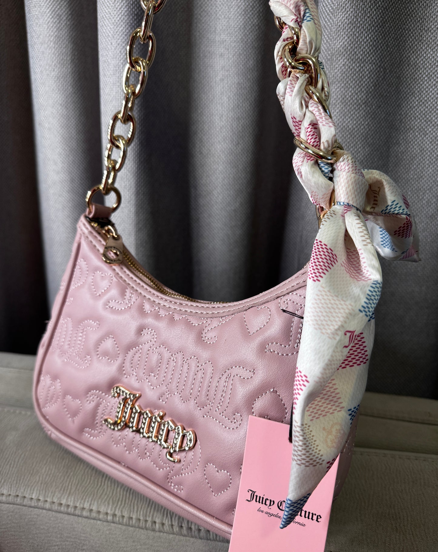 Cartera de Hombro Juicy Couture Rosa Acolchada con Pañuelo