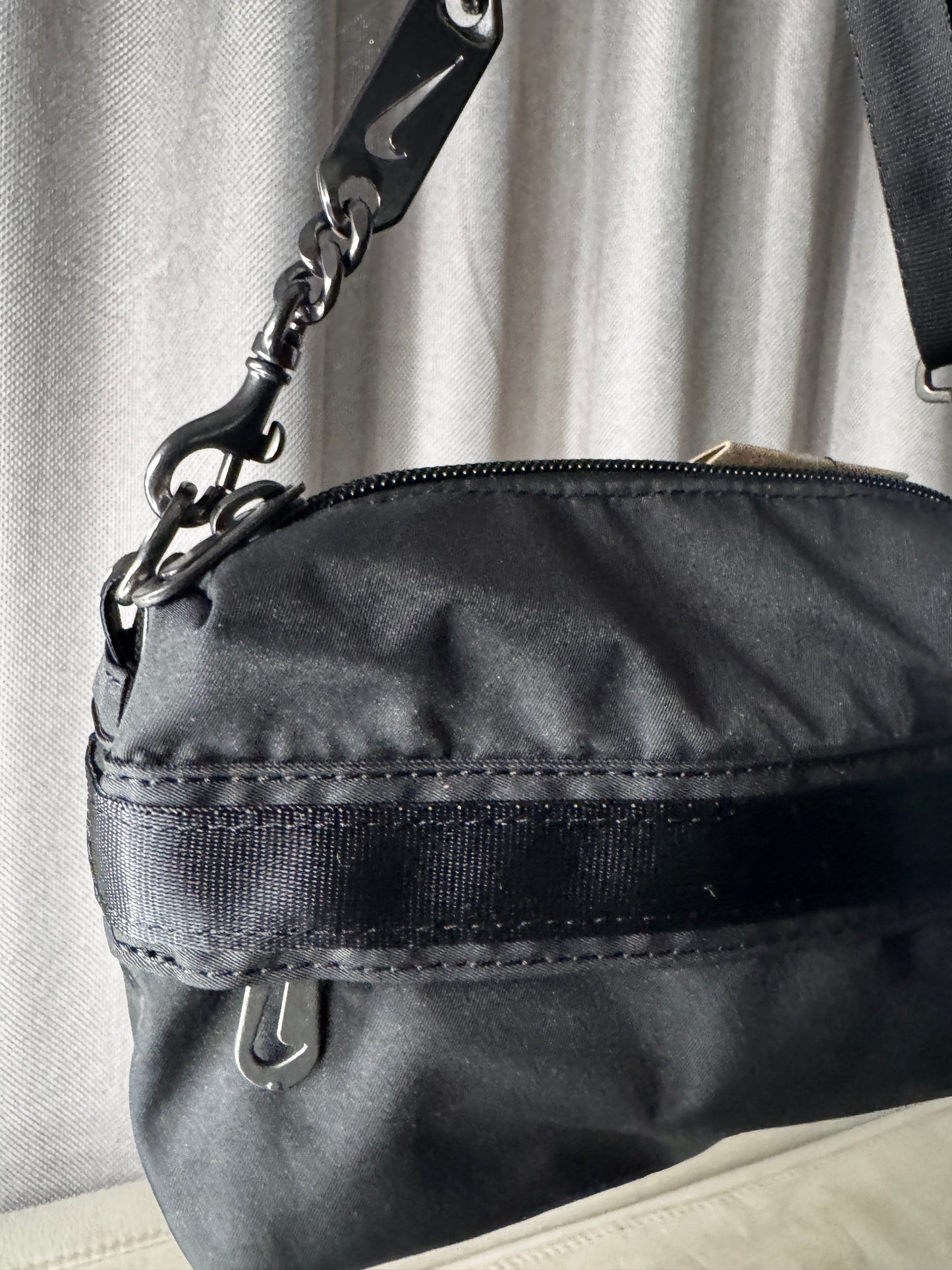 Crossbody Nike Sportswear Futura 365 – Negro