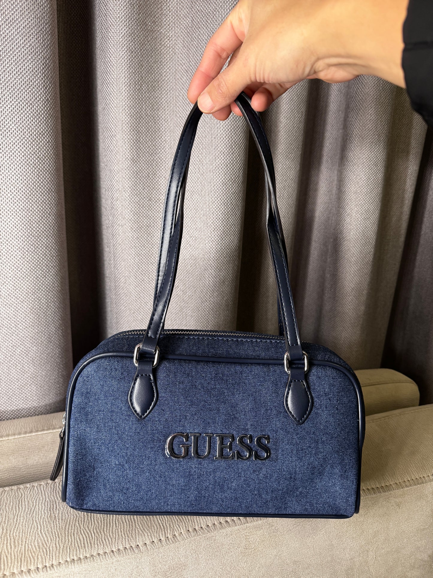 Cartera de Hombro Guess